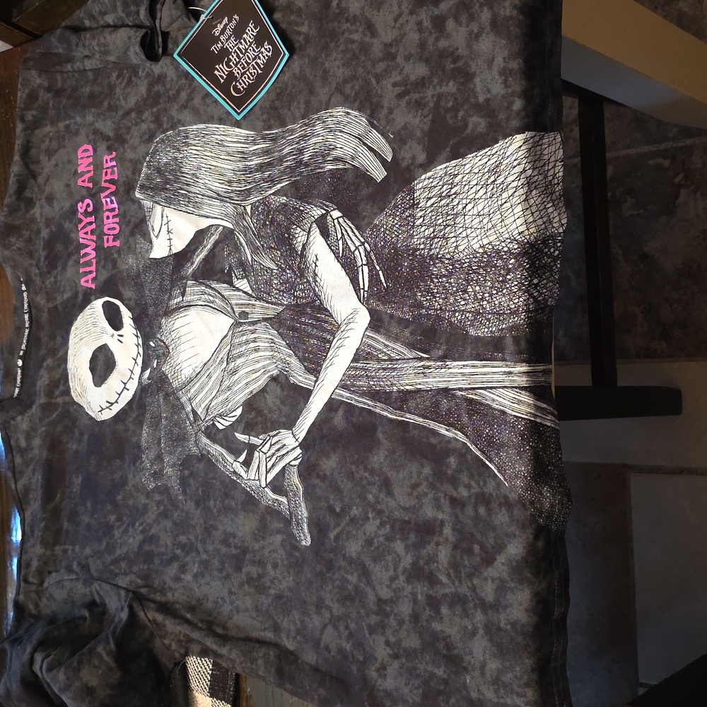 Disney Black and Pink Nightmare Before Christmas  Tee Xl Nwt